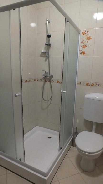 Vitanesti Hanul Cocosul מראה חיצוני תמונה